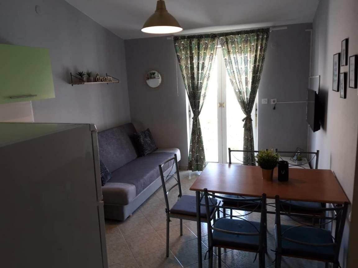 Apartments Danijela Tribalj Buitenkant foto